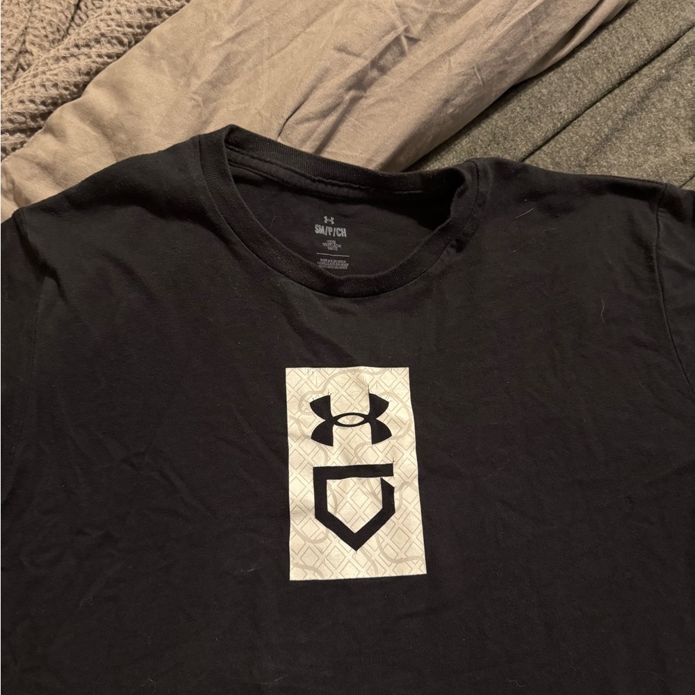 Under Armour Men's Black Tee with White Logo